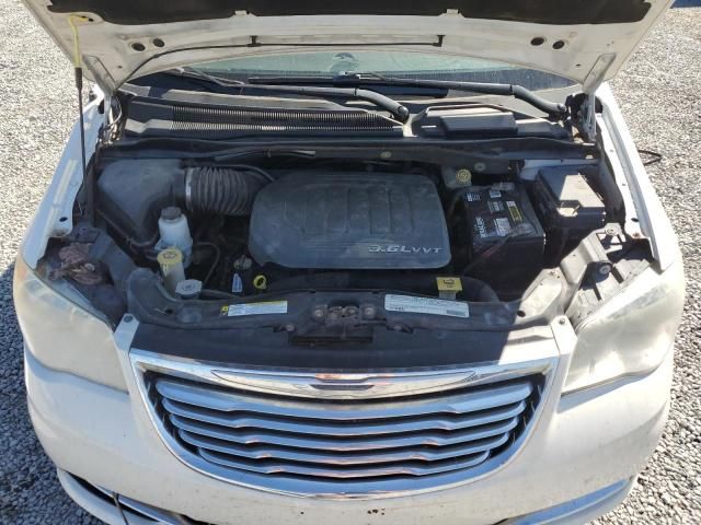 2012 Chrysler Town & Country Touring