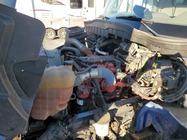 2018 International 4000 4300-Semi Truck