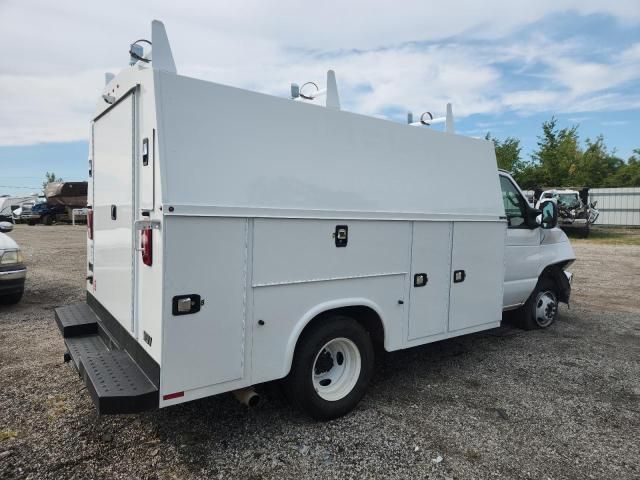 2026 Ford Econoline E350 Super Duty Cutaway Van