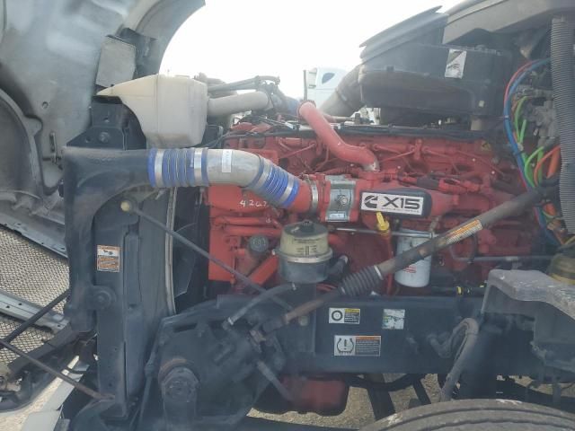 2019 Kenworth Construction T680