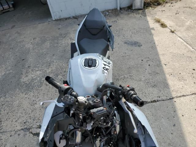 2025 Kawasaki EX500 H