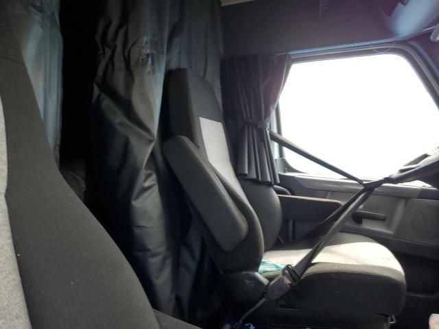 2020 Freightliner Cascadia 126 Semi Truck