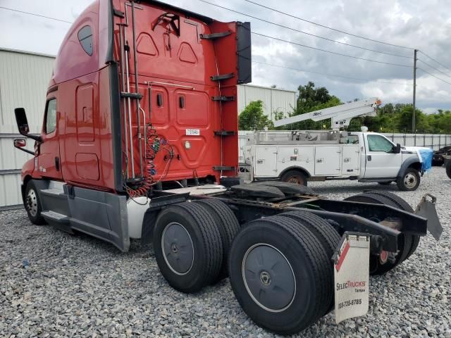 2019 Freightliner Cascadia 126 Semi Truck