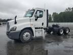 2018 Freightliner Cascadia 125 Semi Truck