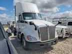 2016 Kenworth T680 Semi Truck