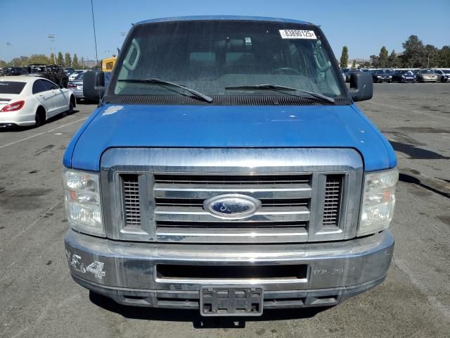 2014 Ford Econoline E350 Super Duty Wagon