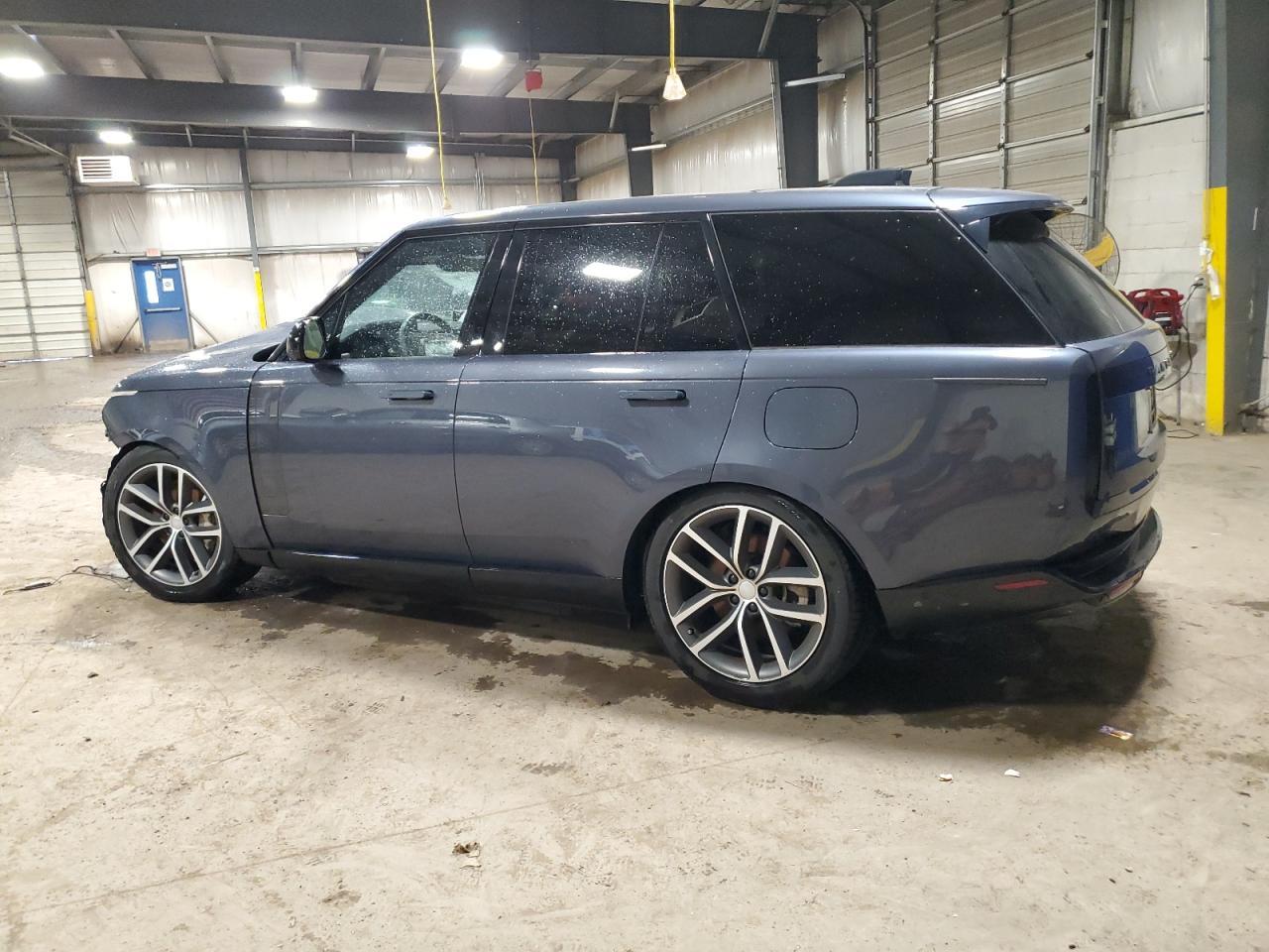 2025 Land Rover Range Rover se