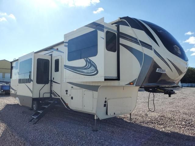 2020 Grand Design Solitude-Camper