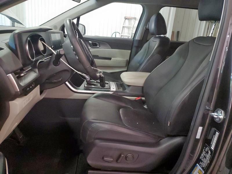 2024 KIA Carnival LX