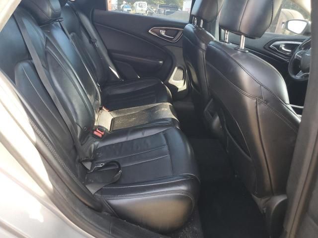 2016 Chrysler 200 Limited