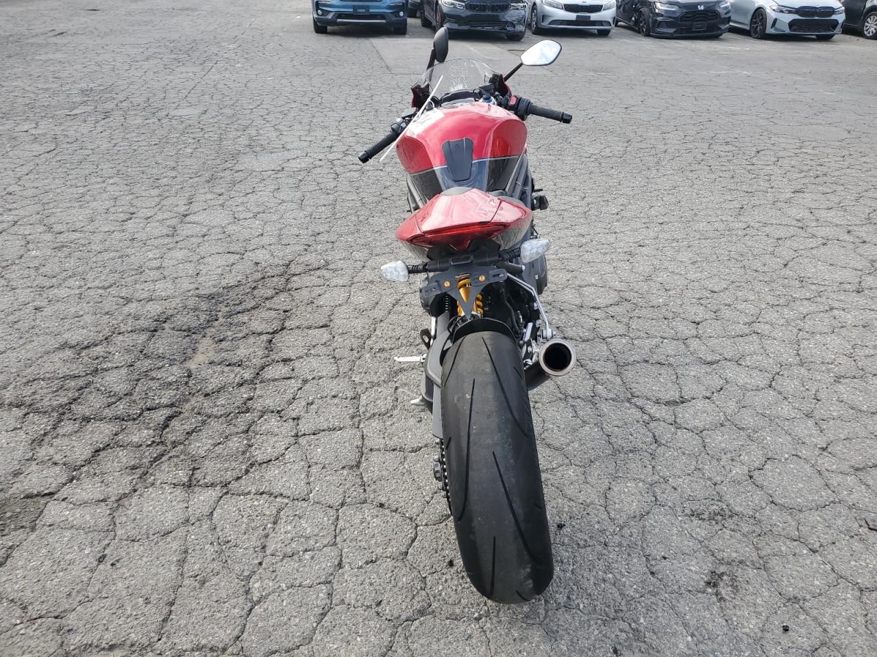 2022 Triumph Speed Triple 1200 RR