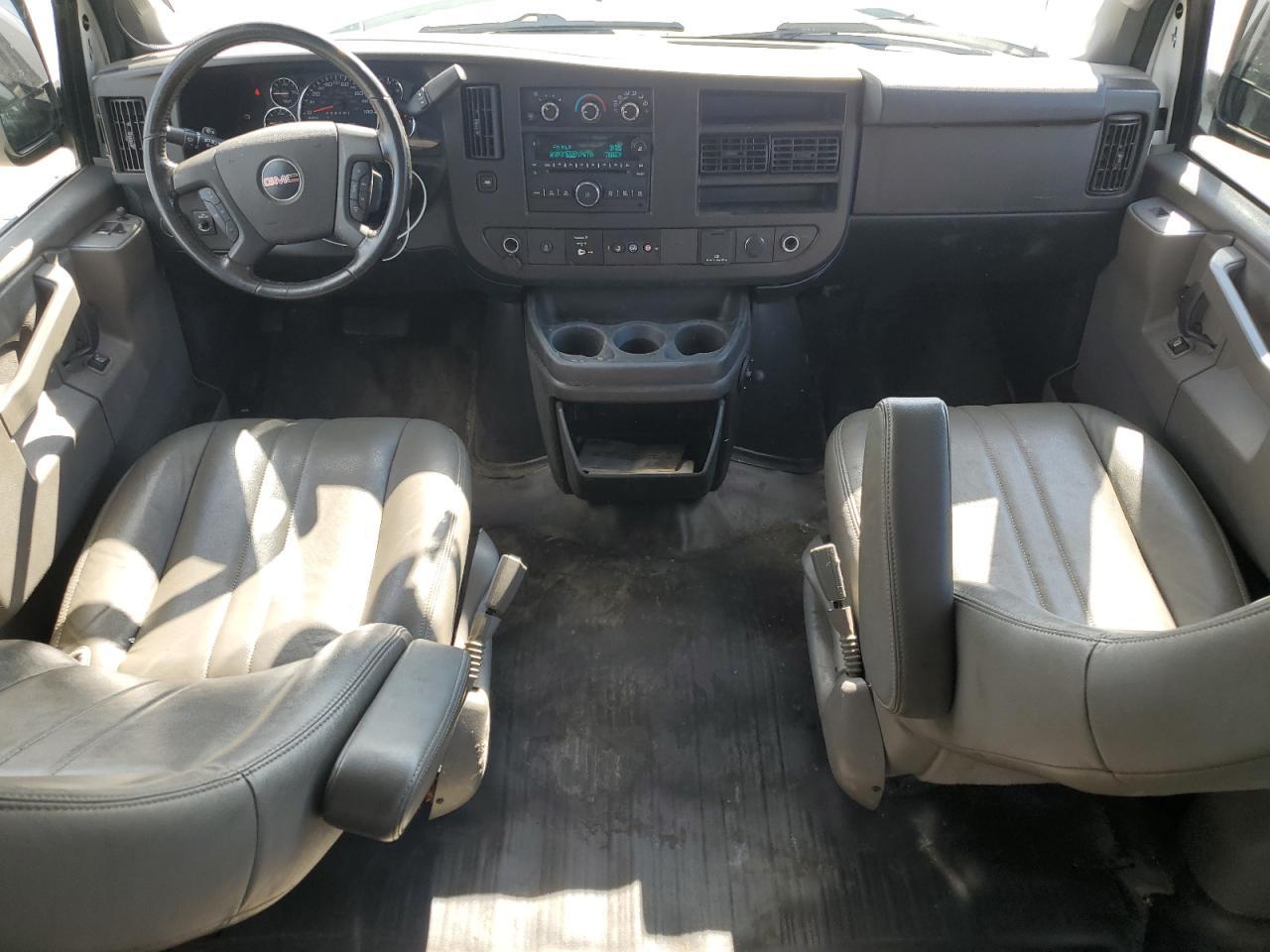 2020 GMC Savana G2500