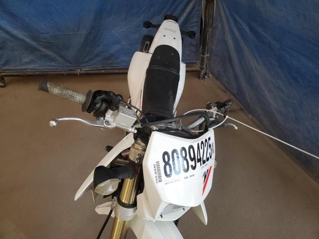 2019 Suzuki DR-Z400 SM