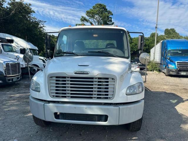 2017 Freightliner 2017 Frht M2 106 MED-Trucks Delivery Truck