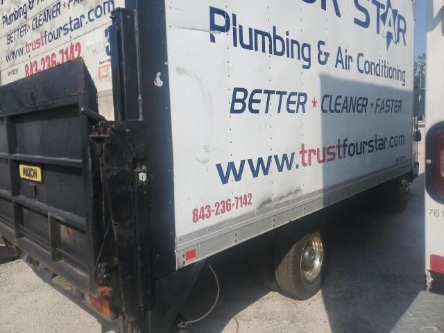 2009 Isuzu 14 FT BOX TR