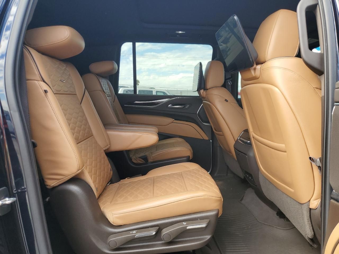 2021 Cadillac Escalade esv Premium Luxury