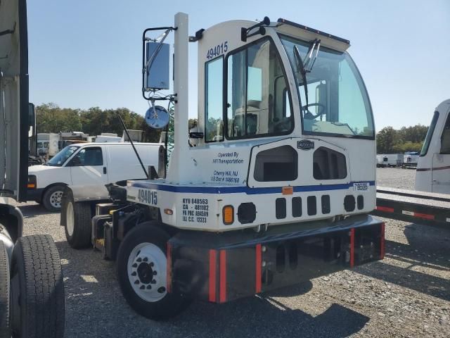 2019 Ottawa Yard Tractor 2019 Autocar LLC XSPOTTER-O-Trucks