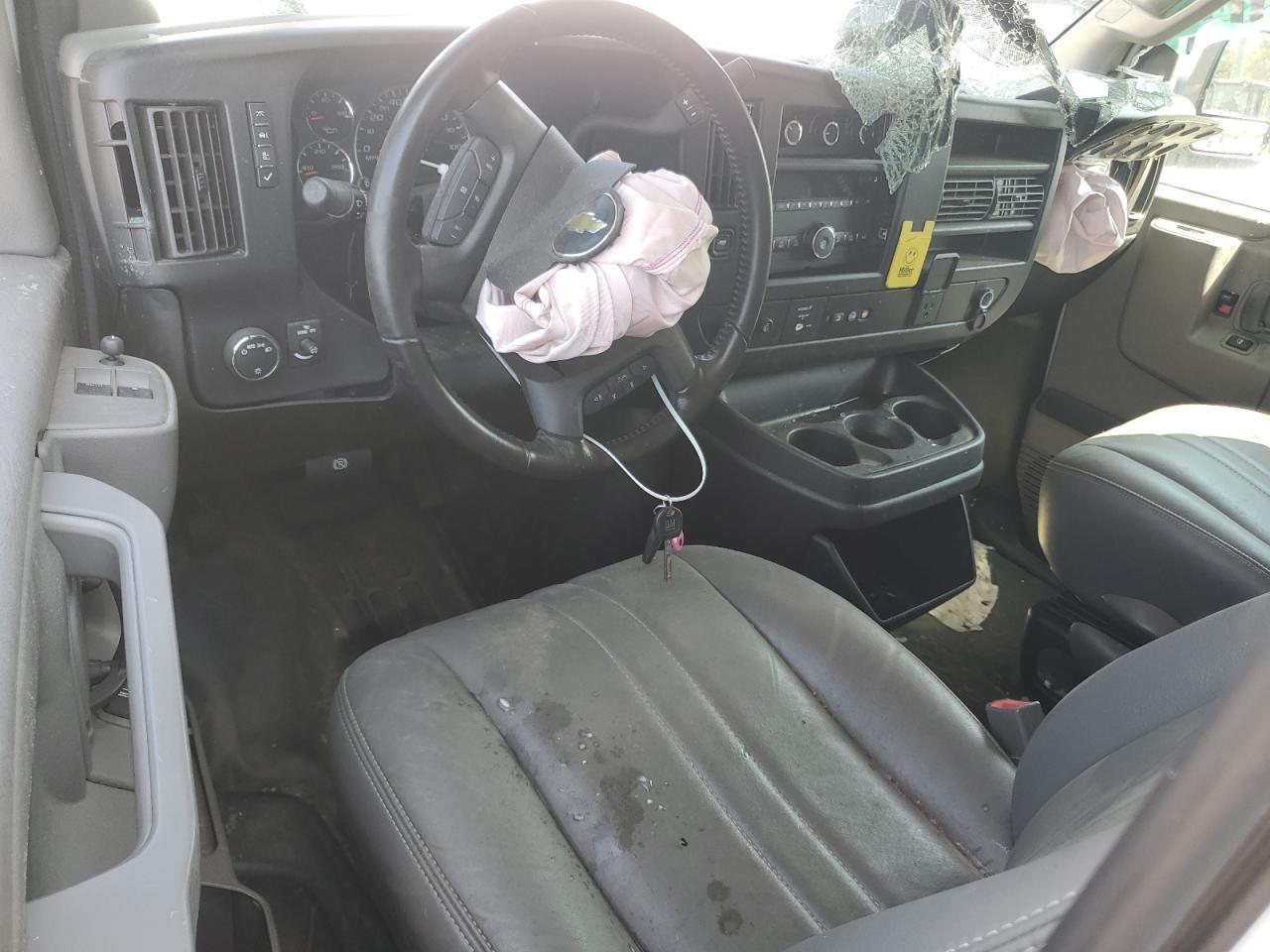 2022 Chevrolet Express G2500