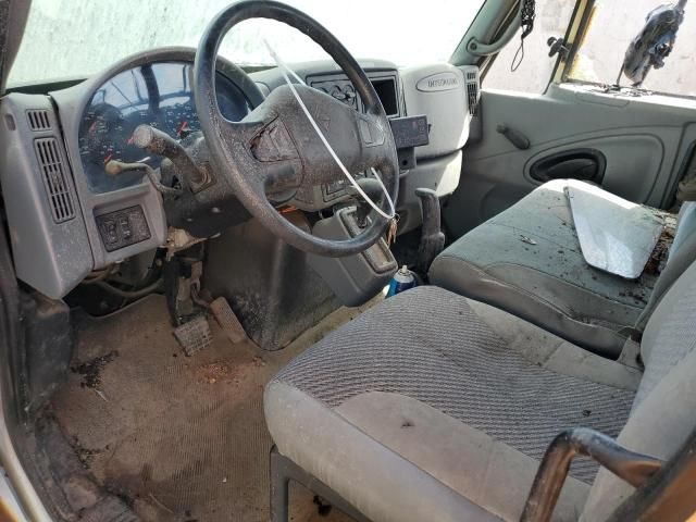 2003 International 4000 4200 LP