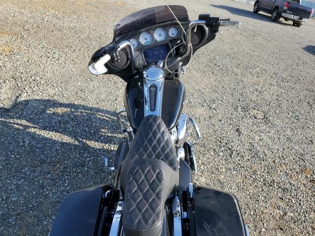 2023 Harley-Davidson Flhx