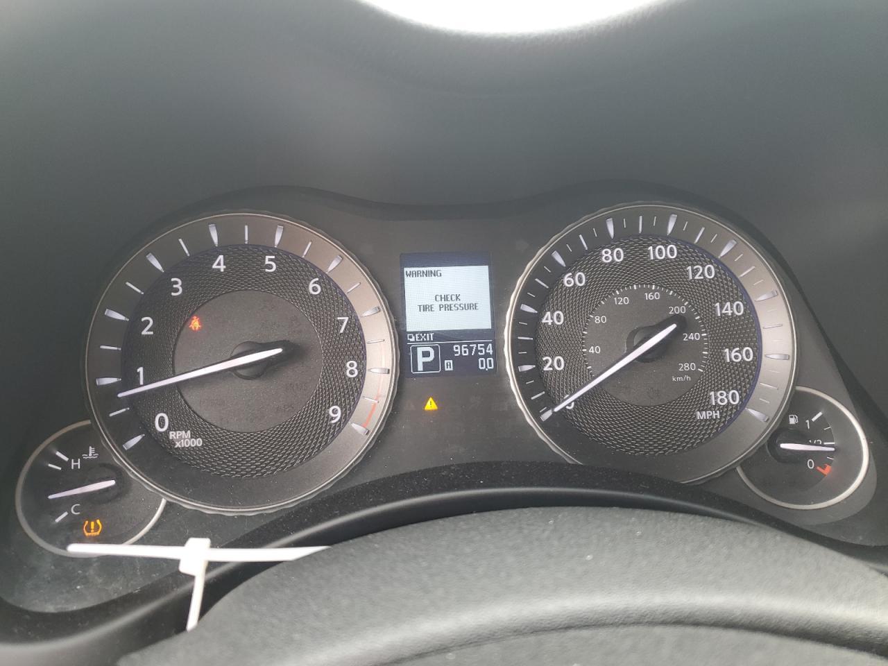 2013 Infiniti M37