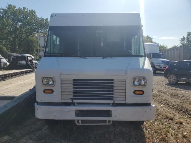 2013 Ford F59