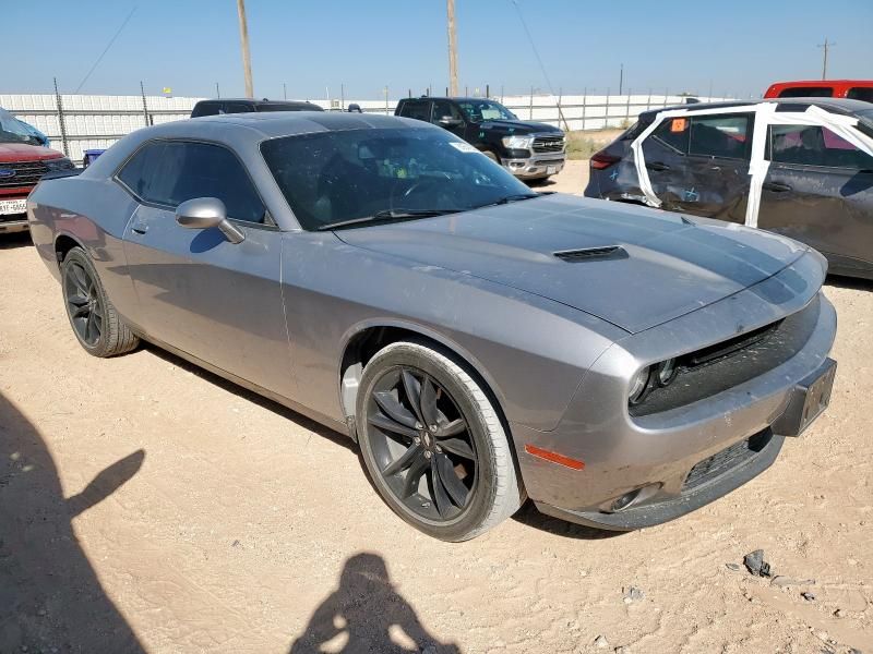 2018 Dodge Challenger SXT