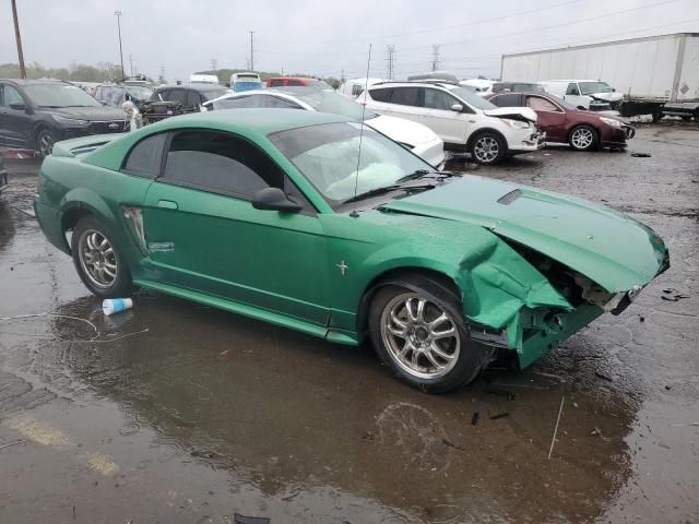 2000 Ford Mustang