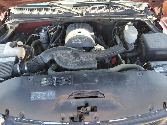 2005 Chevrolet Suburban C1500