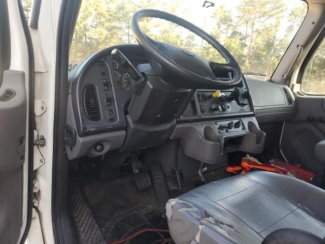 2020 Freightliner M2 106 MED-BOX Truck