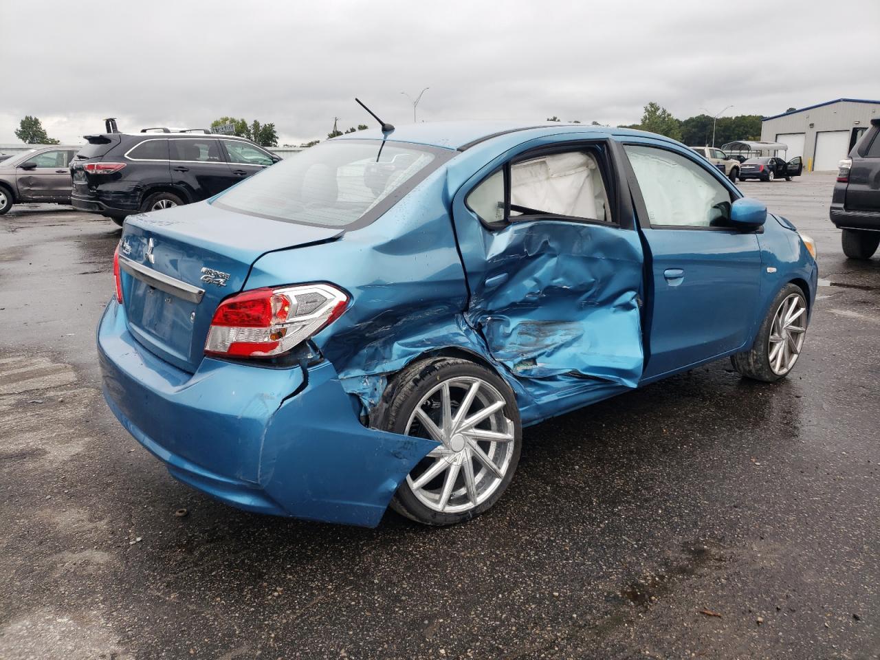 2017 Mitsubishi Mirage G4 es
