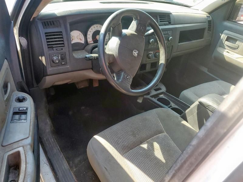 2011 Dodge Dakota SLT