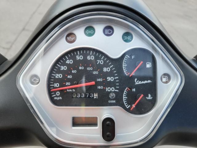 2013 Vespa GTS 300 Super