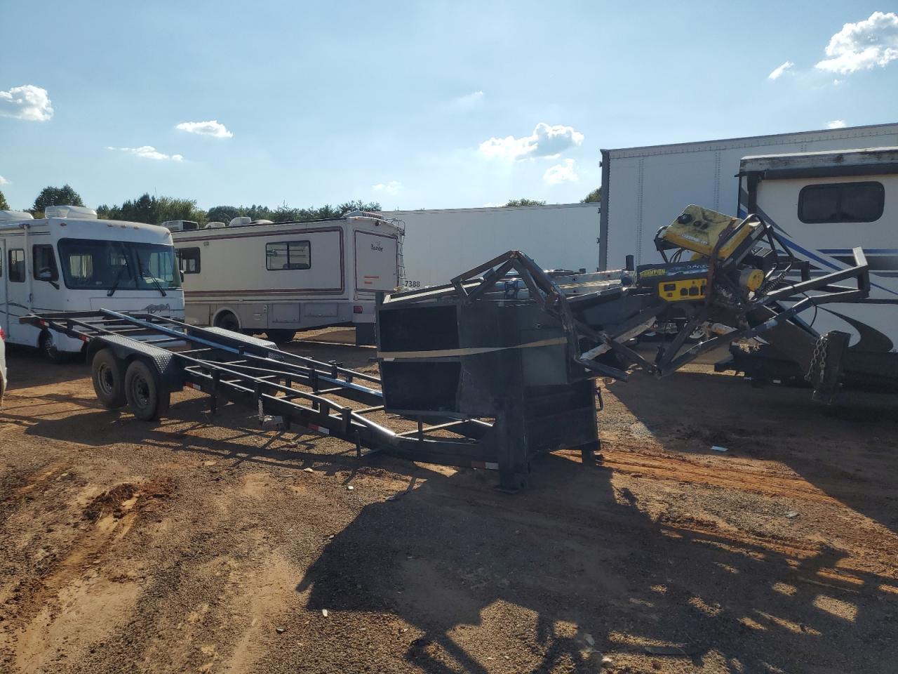 2022 Cardinal Pipe Trailer