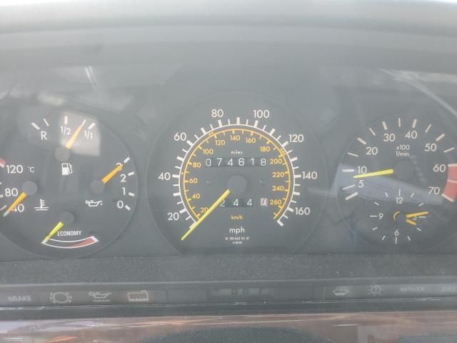 1986 Mercedes-Benz 560 SEL