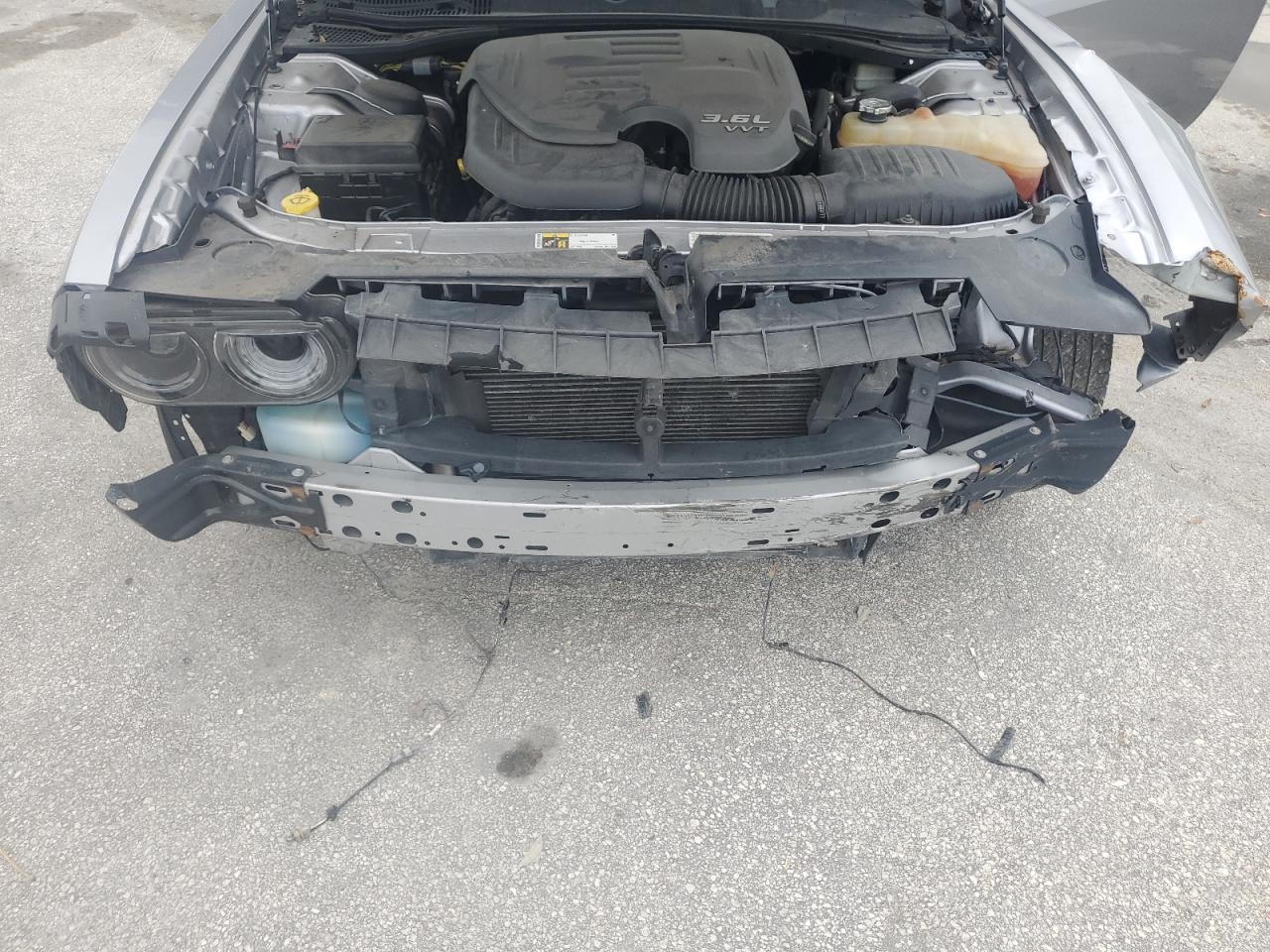 2014 Dodge Challenger sxt
