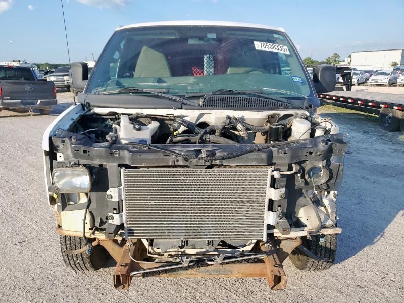 2013 Chev Express G2500