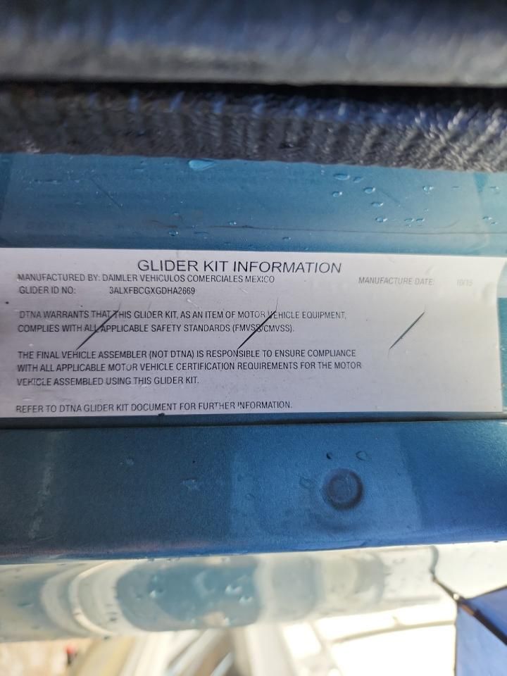 2016 Freightliner Coronado Semi Truck