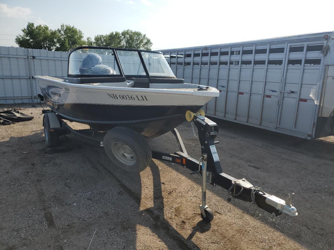 2016 Smoker Craft Boat