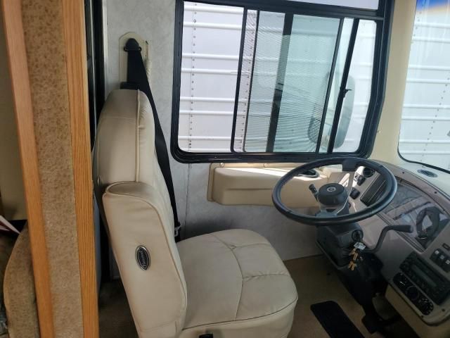 2005 Workhorse Custom Chassis Motorhome Chassis W22