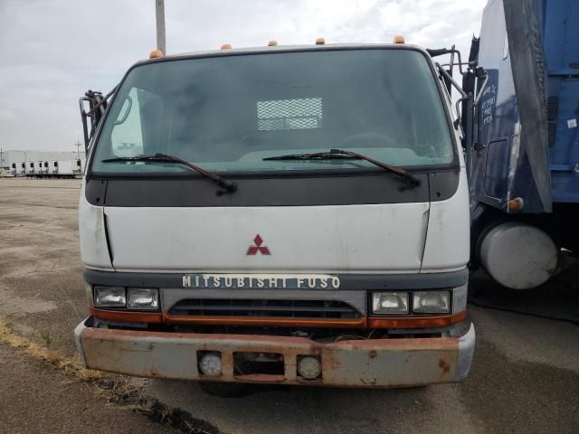 2001 Mitsubishi Fuso FE 639-Semi Truck