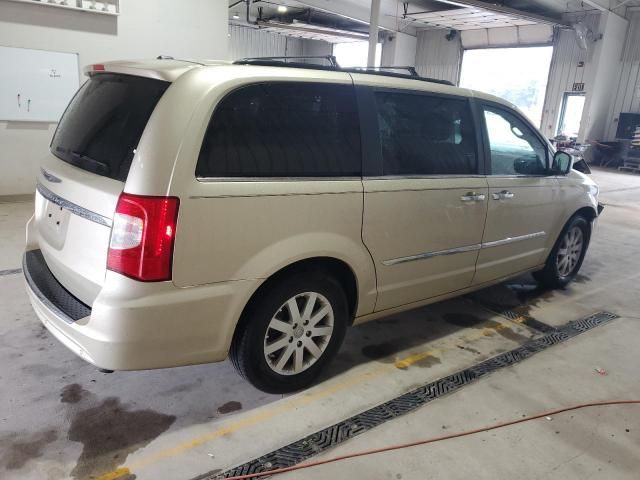 2012 Chrysler Town & Country Touring L