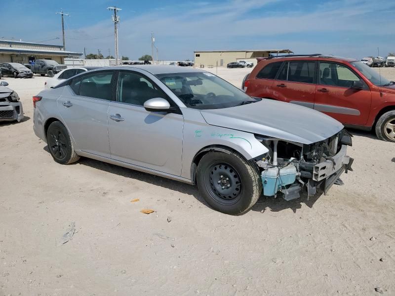2019 Nissan Altima S