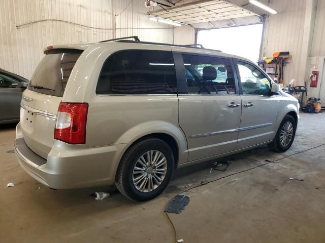 2015 Chrysler Town & Country Touring L