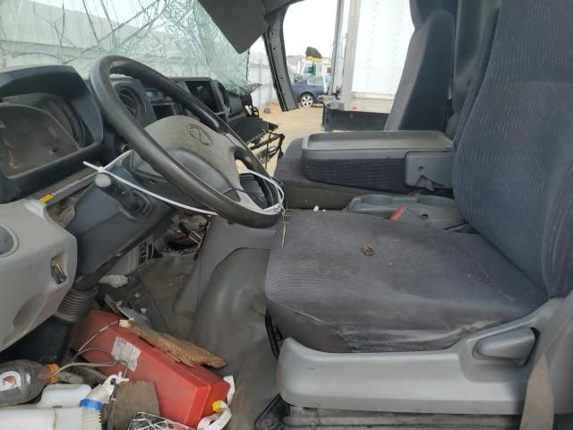 2019 Hino 195