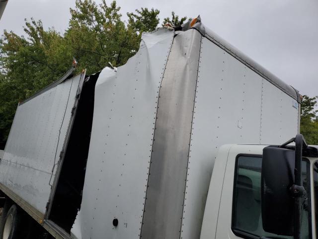 2004 International 4300 box Truck