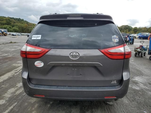 2015 Toyota Sienna le