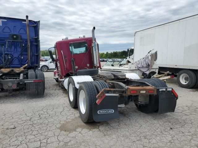 2014 Freightliner Columbia Semi Truck