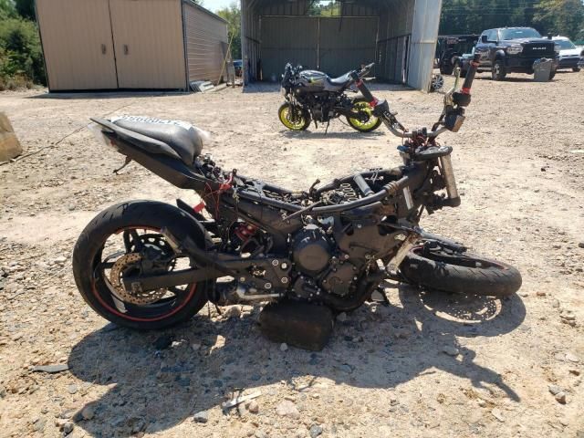 2009 Yamaha FZ6 R