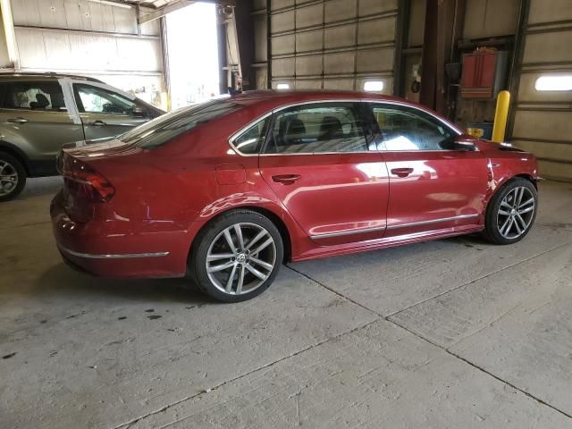 2017 Volkswagen Passat R-Line